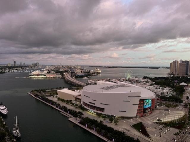 900 Biscayne Blvd # 3207, Miami FL 33132 — 47