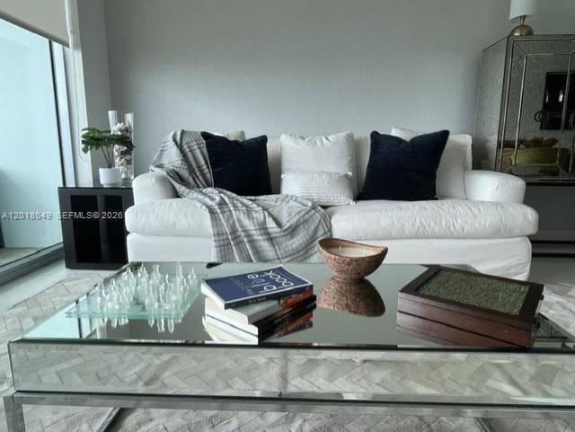 900 Biscayne Blvd # 3207, Miami FL 33132 — 1