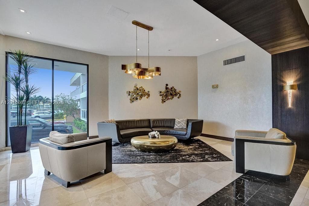 20505 E Country Club Dr # 1431, Aventura FL 33180 — 34