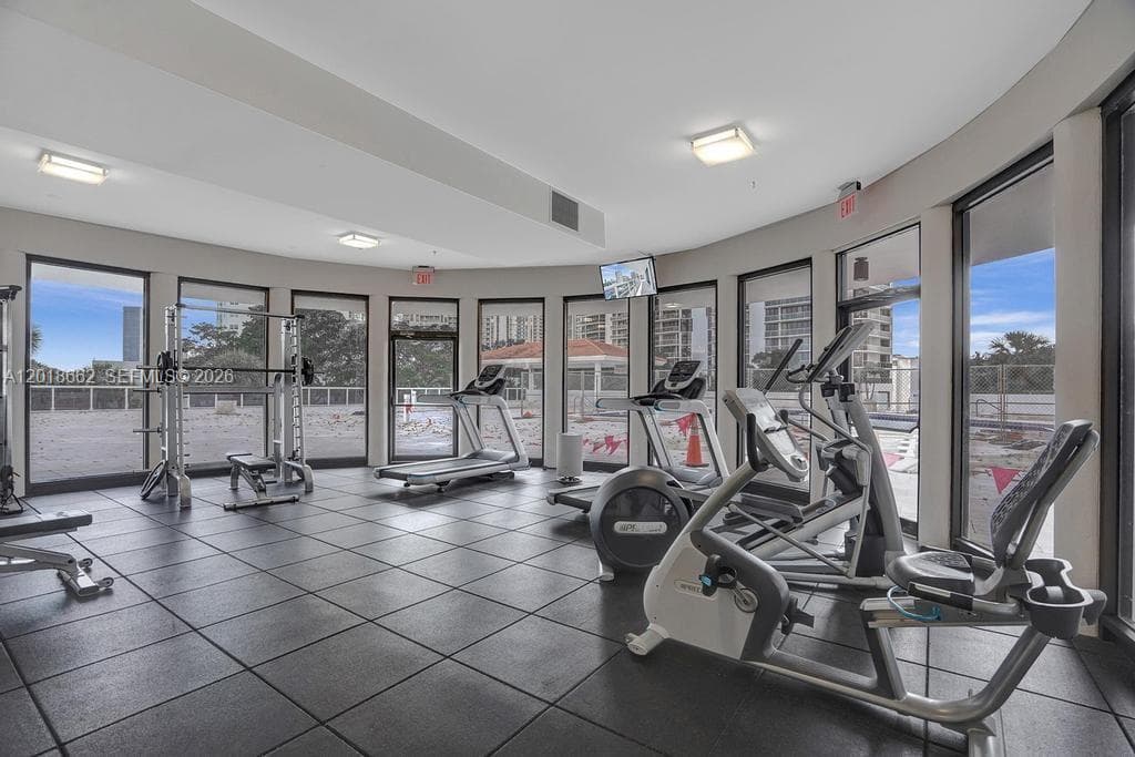 20505 E Country Club Dr # 1431, Aventura FL 33180 — 37