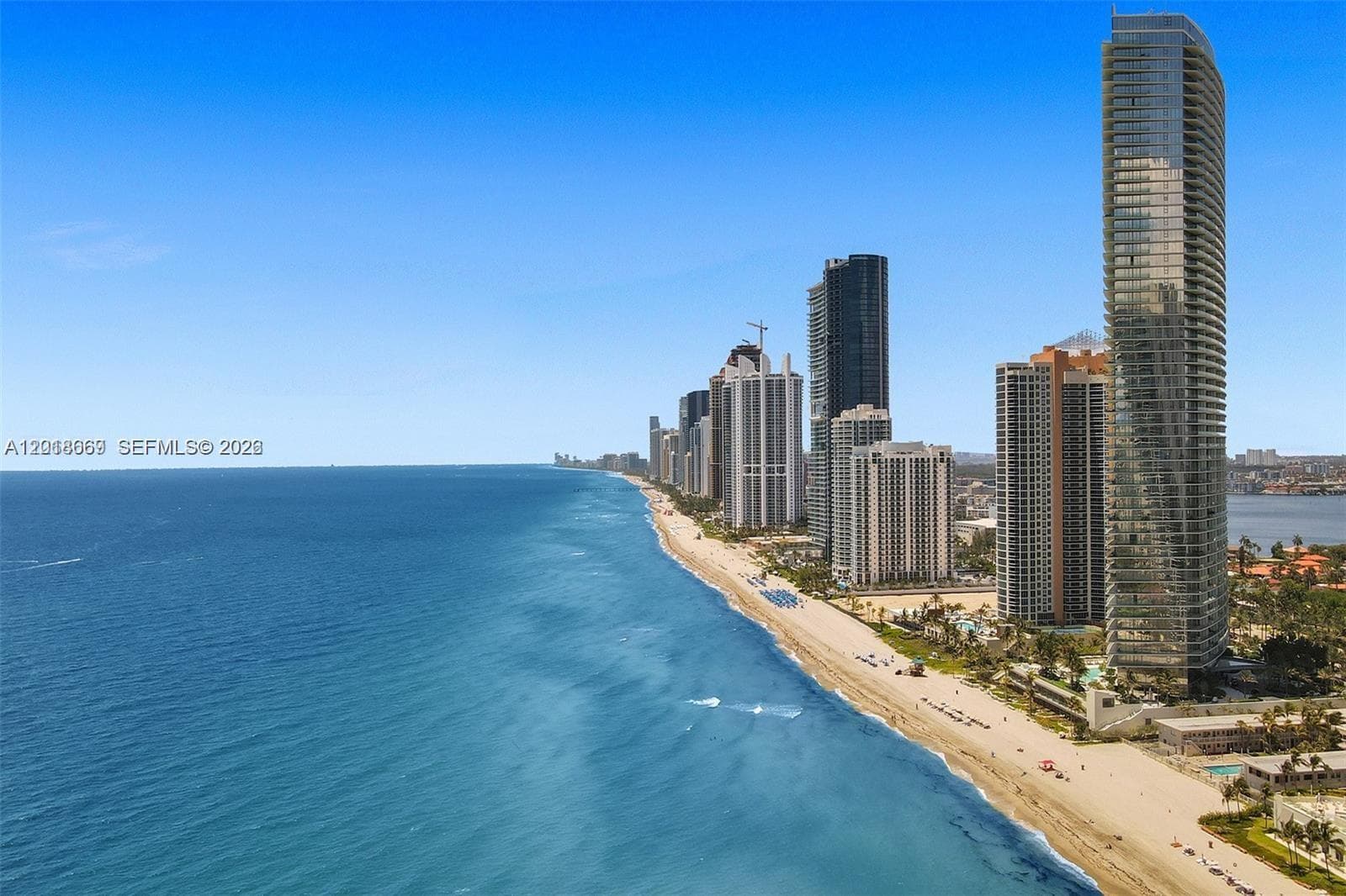 18975 Collins Ave # 2204, Sunny Isles Beach FL 33160 — 2