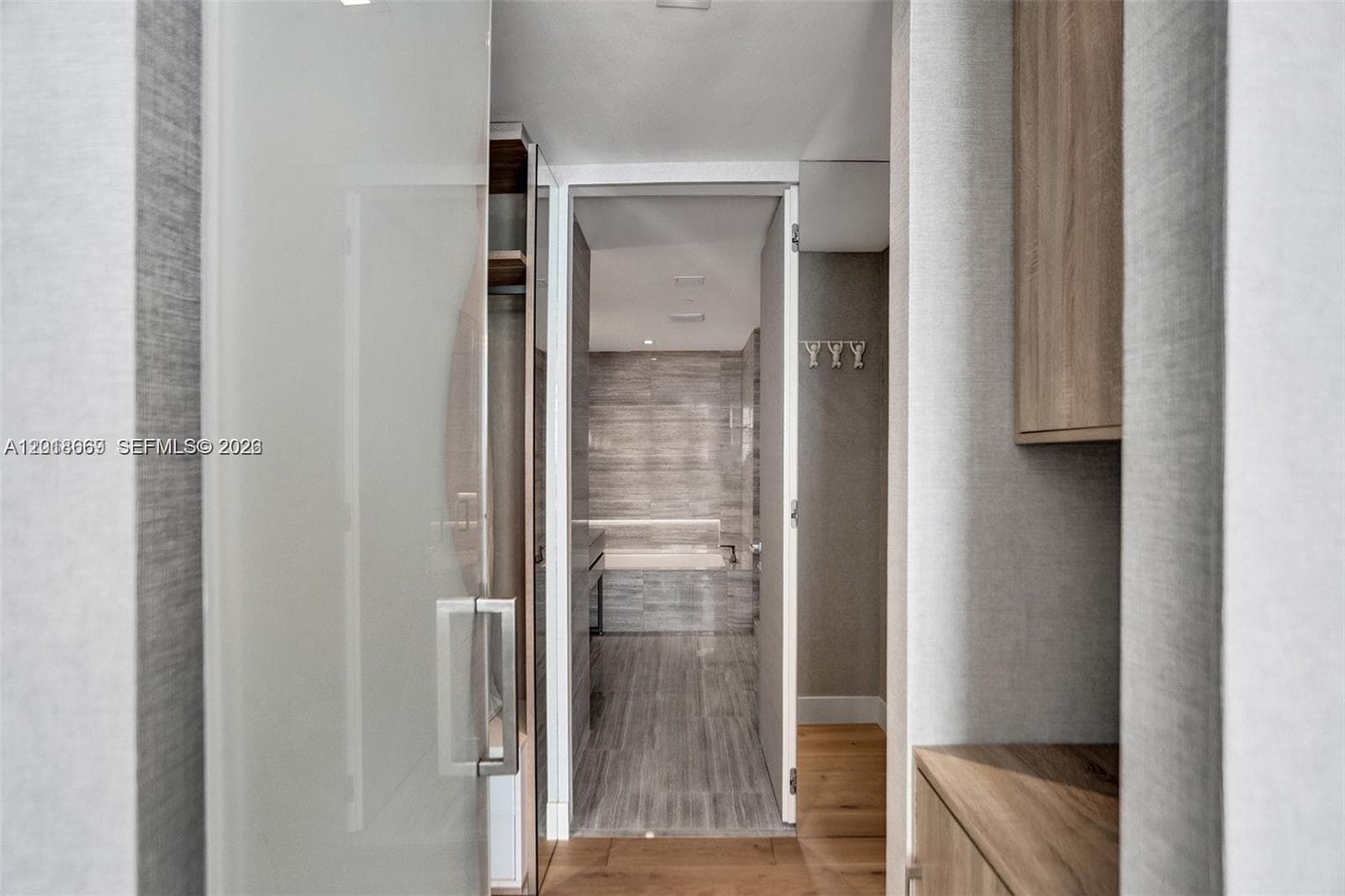 18975 Collins Ave # 2204, Sunny Isles Beach FL 33160 — 30