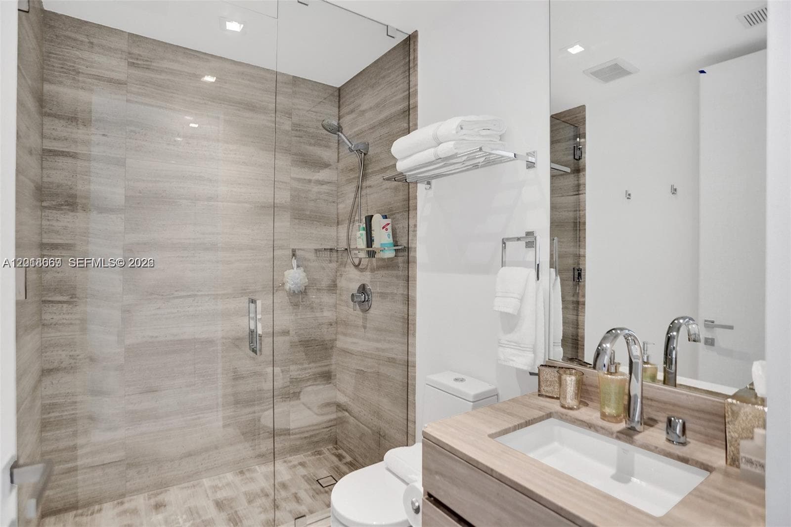 18975 Collins Ave # 2204, Sunny Isles Beach FL 33160 — 29