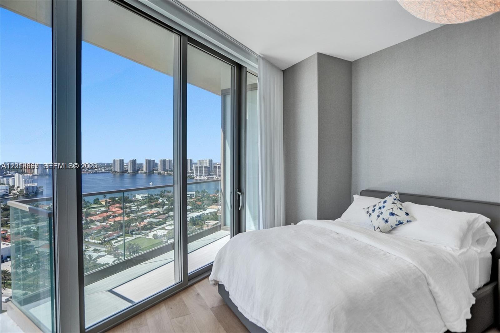 18975 Collins Ave # 2204, Sunny Isles Beach FL 33160 — 25