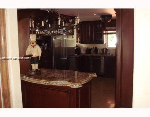12425 SW 43rd St, Miami FL 33175 — 4