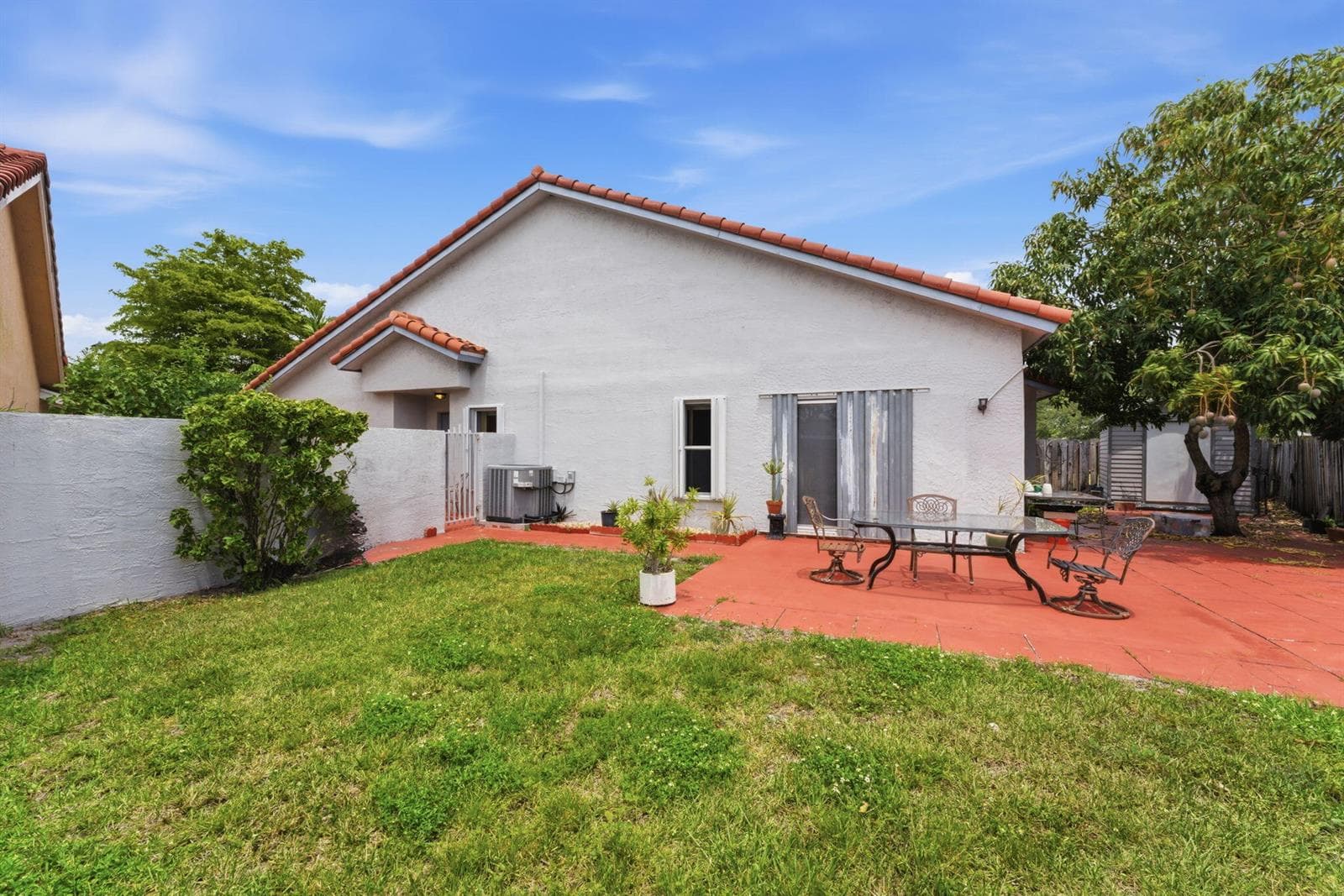 19035 NW 54th Place, Miami Gardens FL 33055 — 24