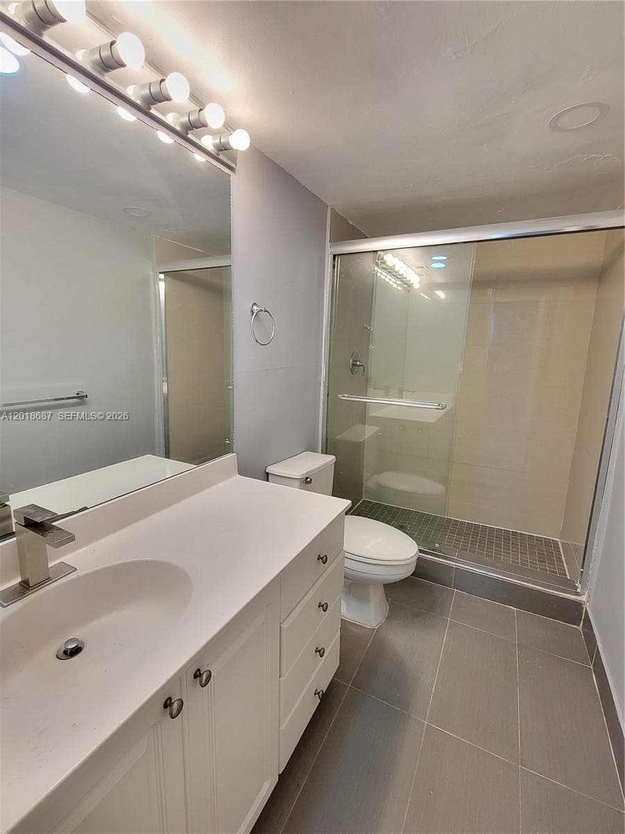 19380 Collins Ave # 418, Sunny Isles Beach FL 33160 — 21