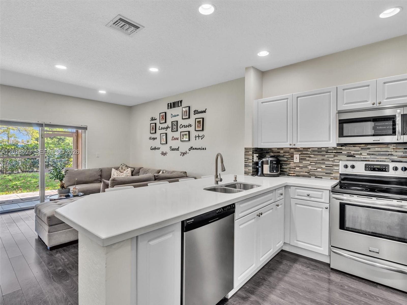5779 NW 116th Ave # 104, Doral FL 33178 — 17