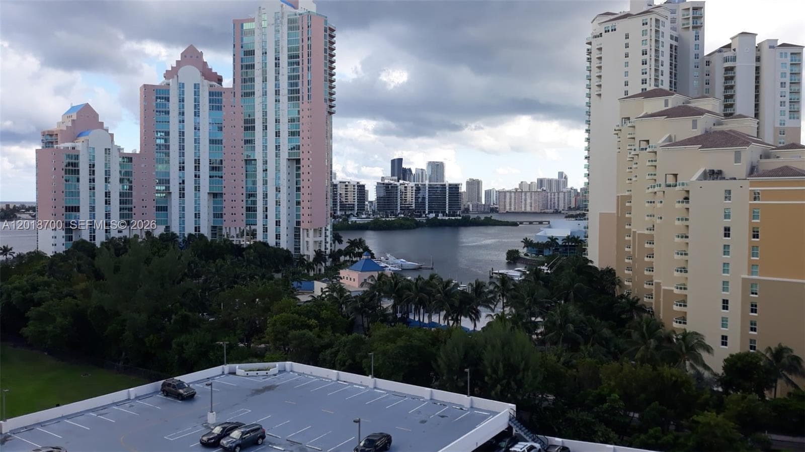 Parc Central Aventura Sou, Aventura, FL — 1