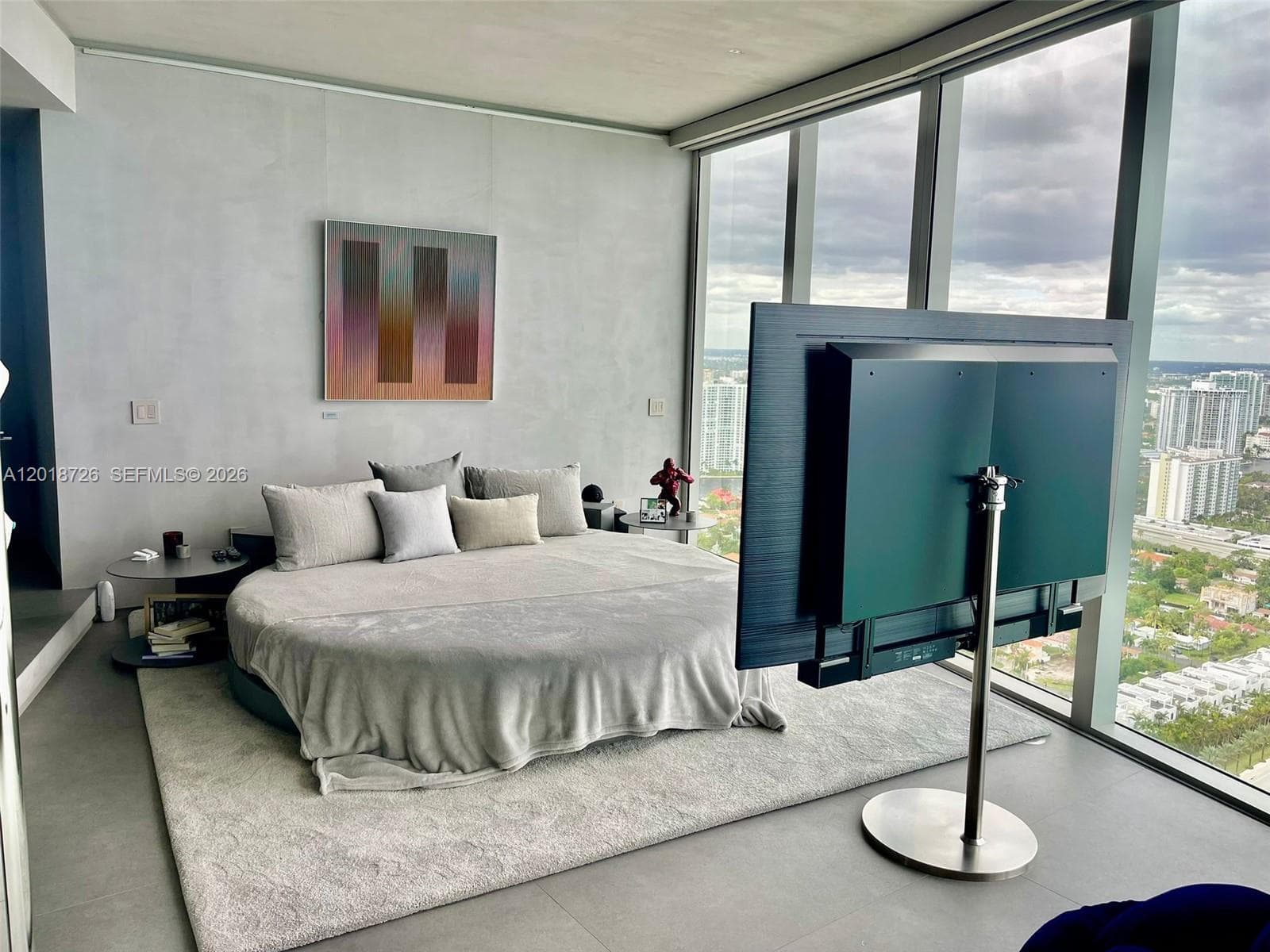 18555 Collins Ave # 3705, Sunny Isles Beach FL 33160 — 31