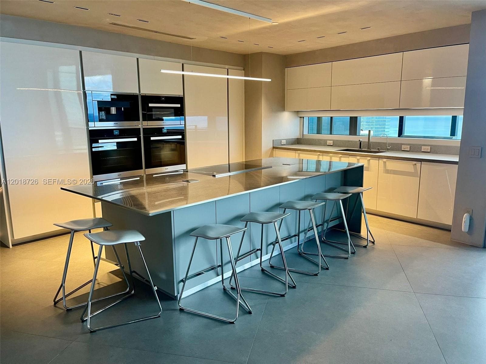 18555 Collins Ave # 3705, Sunny Isles Beach FL 33160 — 21