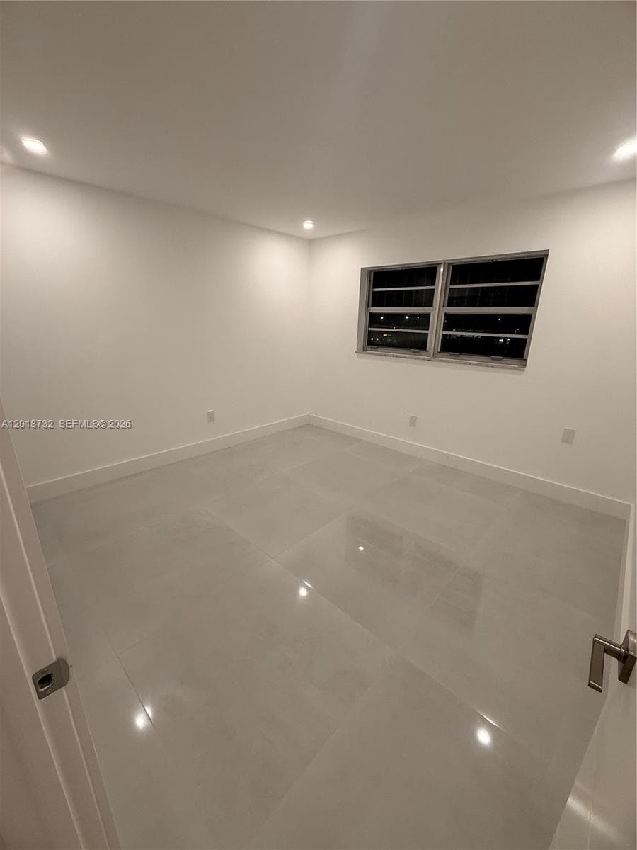 6070 W 19th Ave # 315, Hialeah FL 33012 — 10