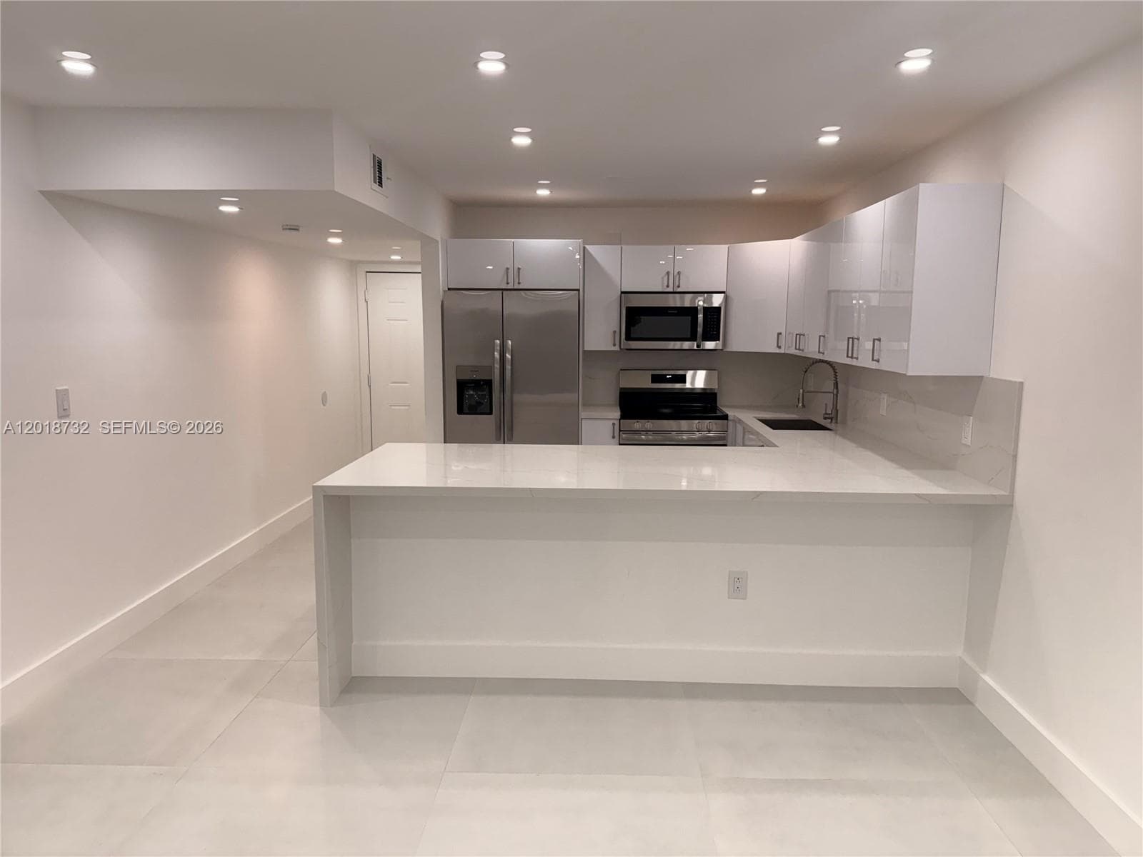 6070 W 19th Ave # 315, Hialeah FL 33012 — 19