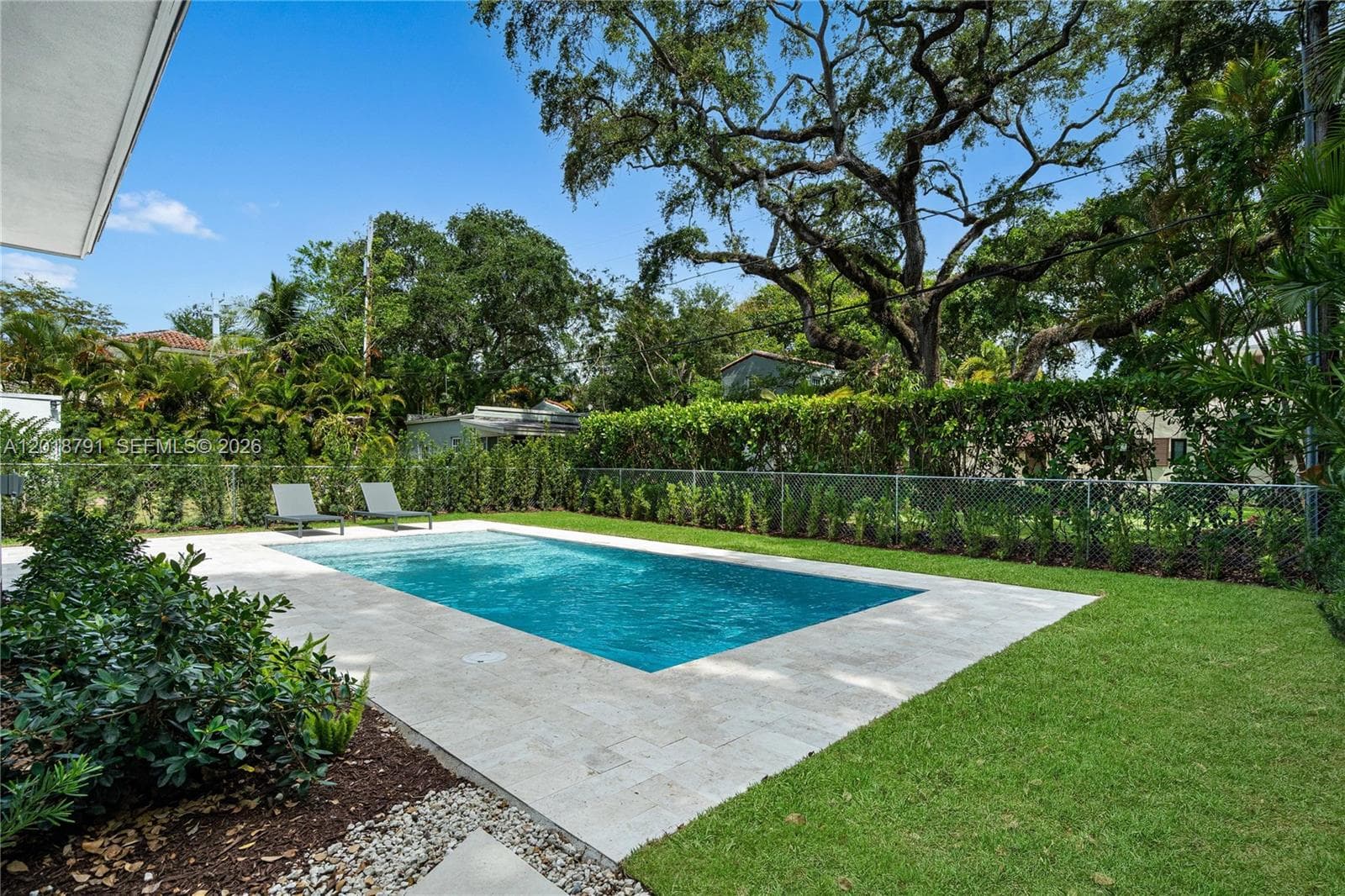 1037 Sevilla Ave, Coral Gables FL 33134 — 28