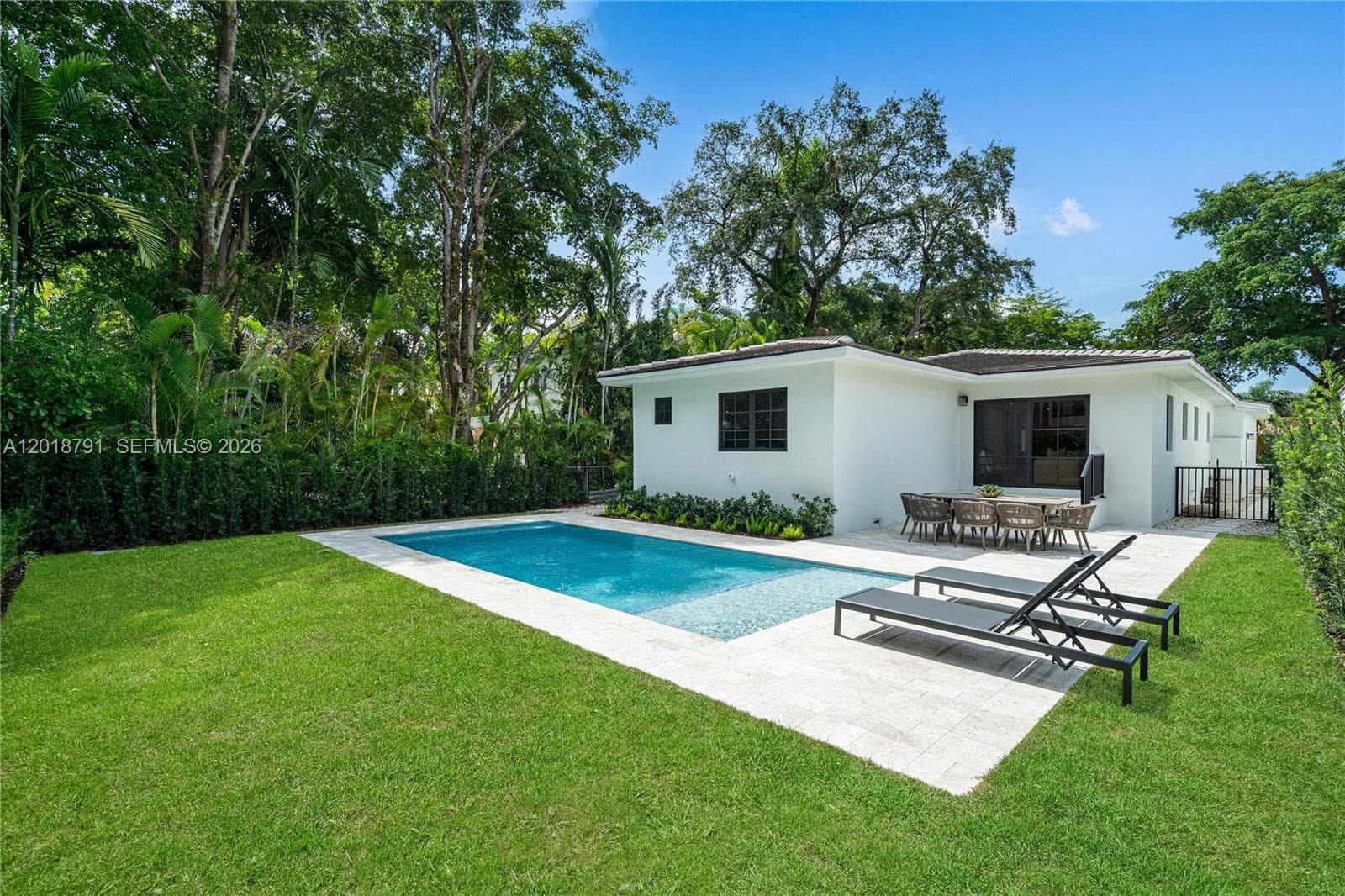 1037 Sevilla Ave, Coral Gables FL 33134 — 30