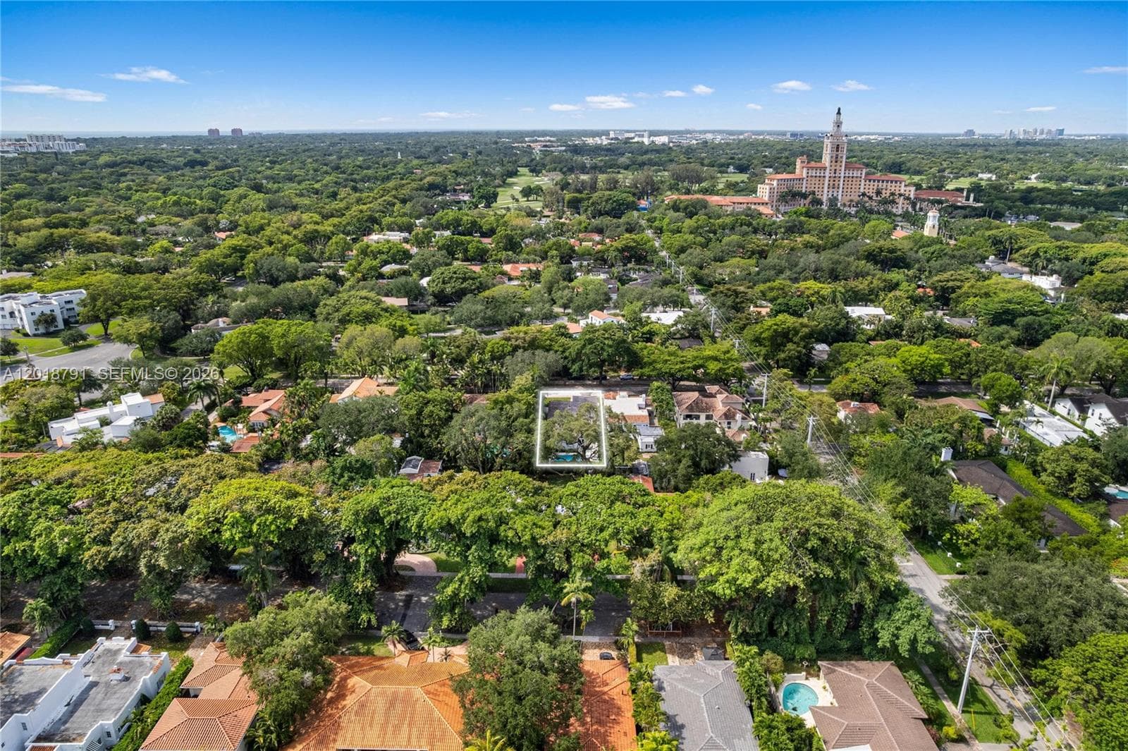 1037 Sevilla Ave, Coral Gables FL 33134 — 34