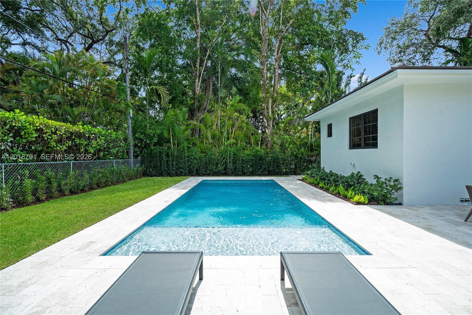 1037 Sevilla Ave, Coral Gables FL 33134 — 31