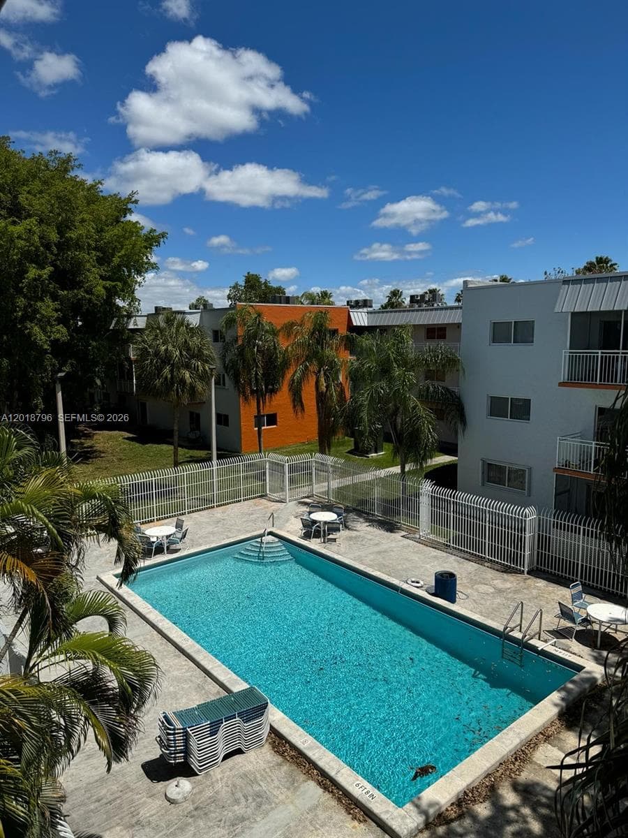 11307 SW 200th St # B, Miami FL 33157 — 2