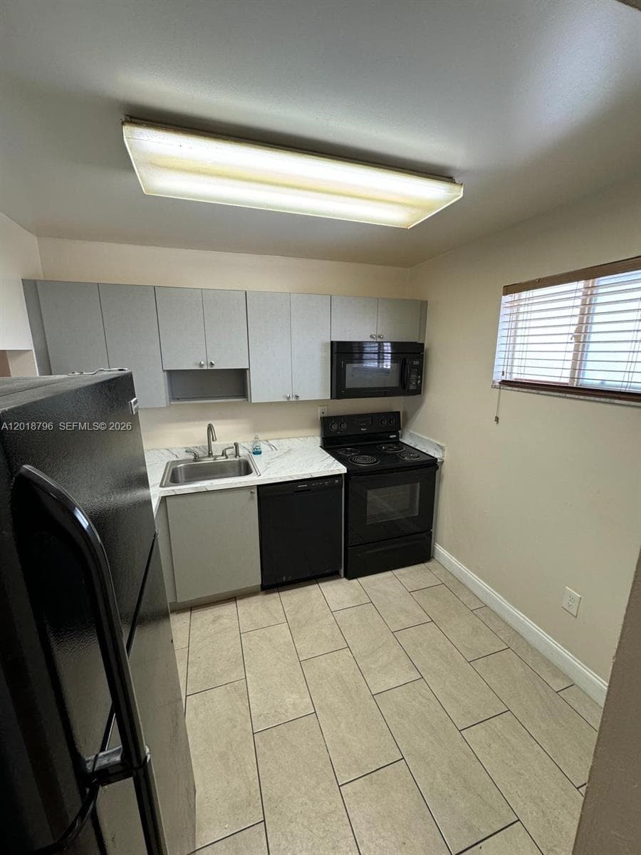 11307 SW 200th St # B, Miami FL 33157 — 7