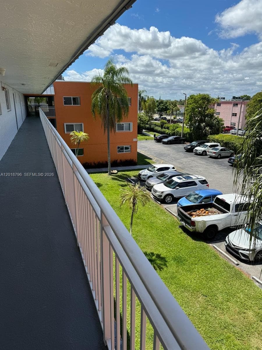 11307 SW 200th St # B, Miami FL 33157 — 4