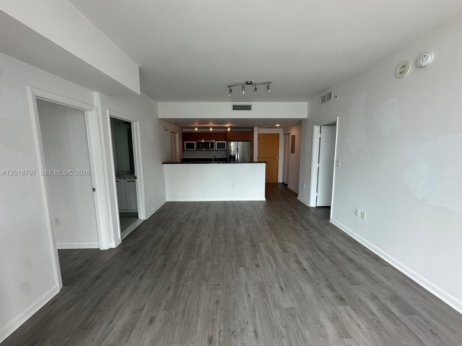 244 Biscayne Blvd # 1910, Miami FL 33132 — 3