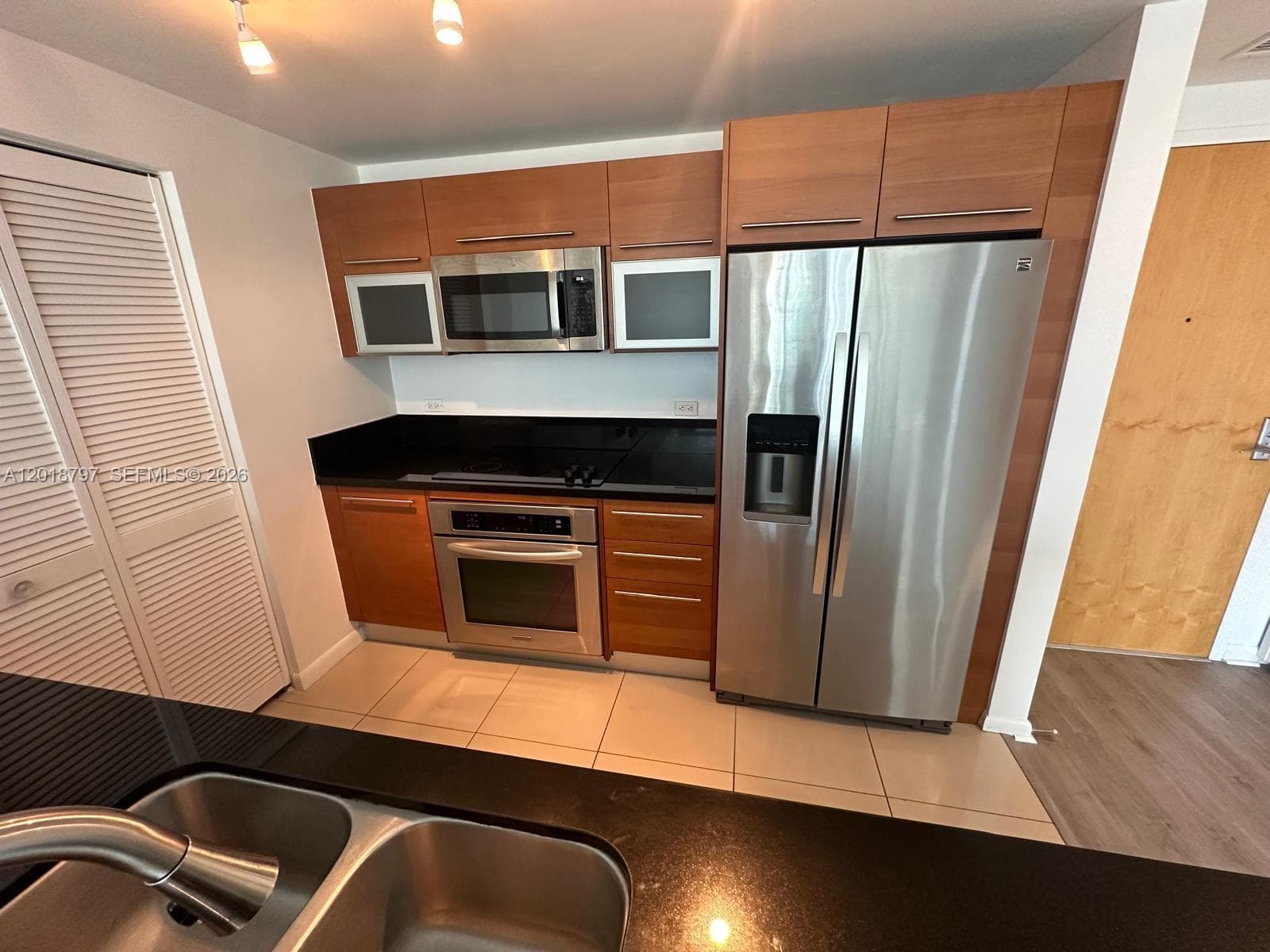244 Biscayne Blvd # 1910, Miami FL 33132 — 4