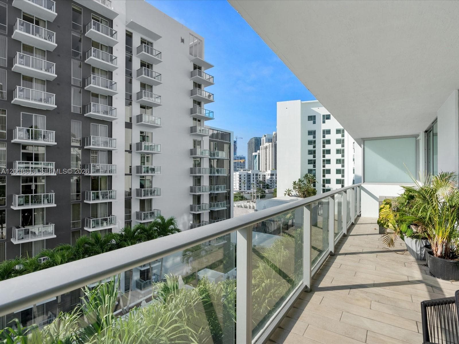 Le Parc At Brickell Condo, Miami, FL — 33