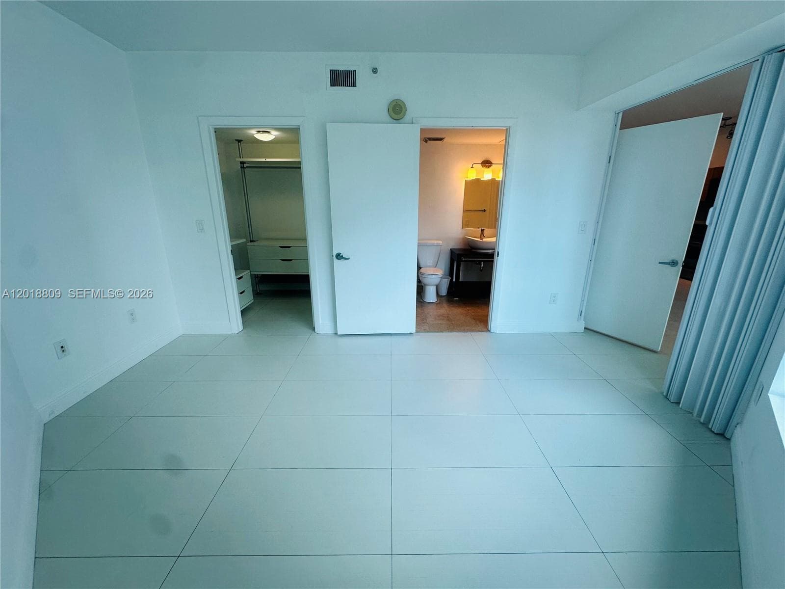 350 S Miami Ave # 2008, Miami FL 33130 — 12