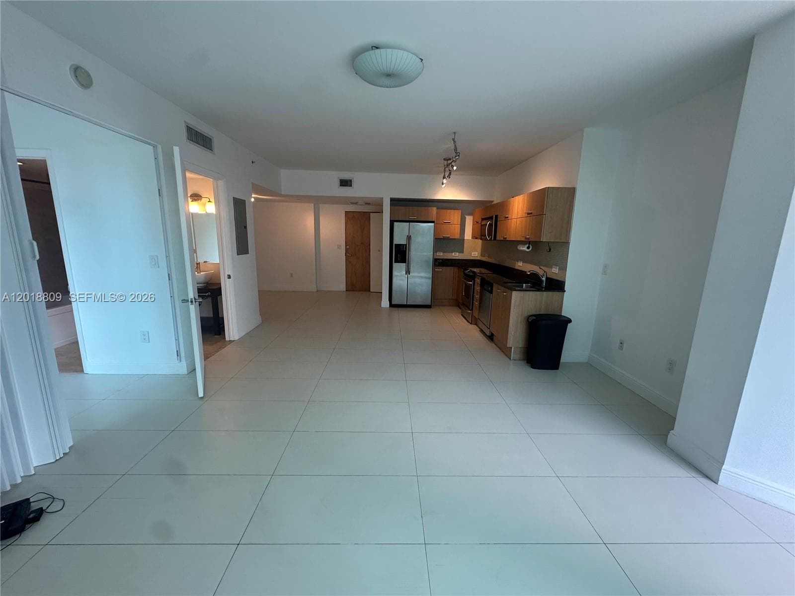 350 S Miami Ave # 2008, Miami FL 33130 — 3