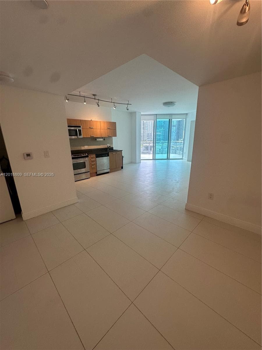 350 S Miami Ave # 2008, Miami FL 33130 — 5