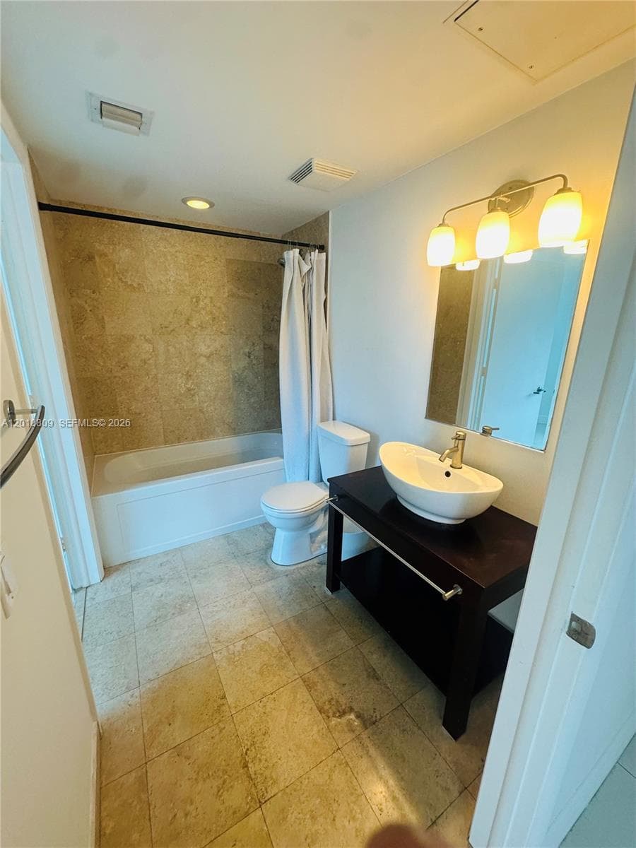 350 S Miami Ave # 2008, Miami FL 33130 — 14