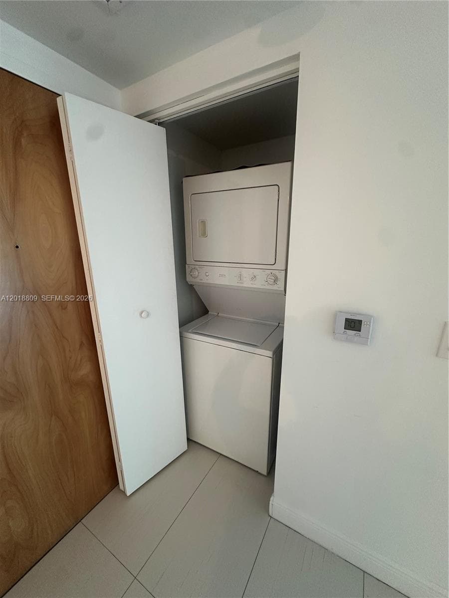 350 S Miami Ave # 2008, Miami FL 33130 — 4