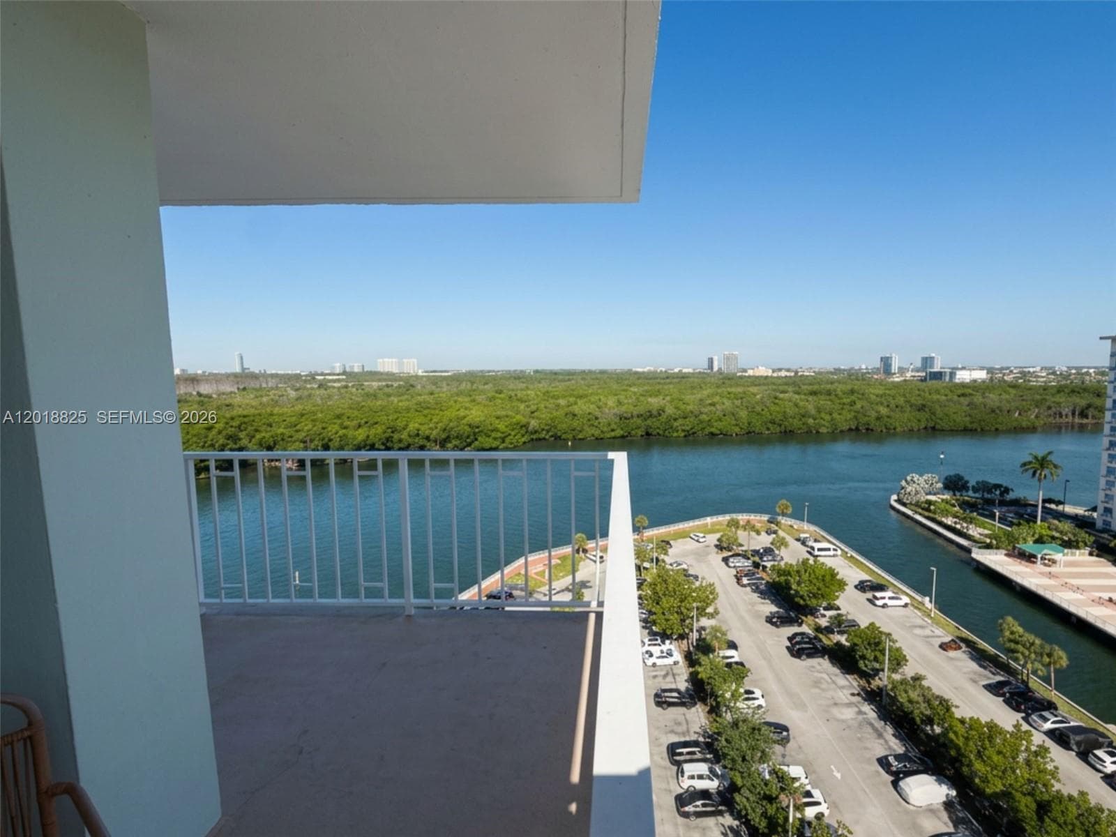 500 Bayview Dr # 1421, Sunny Isles Beach FL 33160 — 2