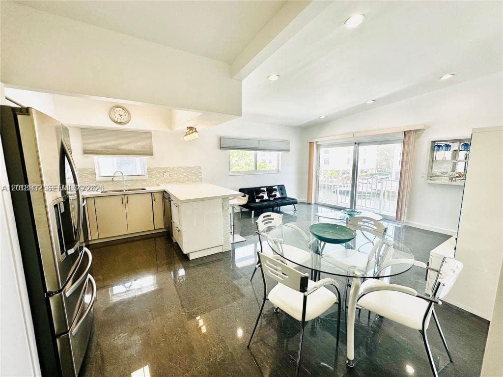 3751 NE 170th St # 4, North Miami Beach FL 33160 — 6