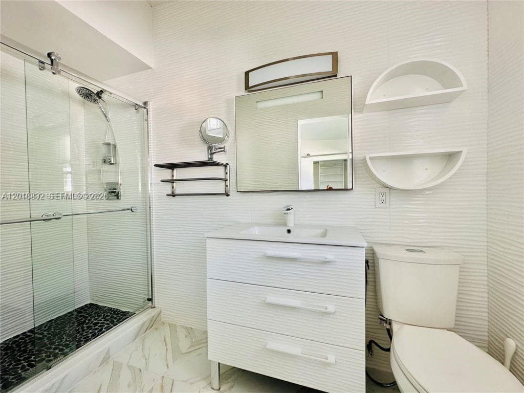 3751 NE 170th St # 4, North Miami Beach FL 33160 — 14
