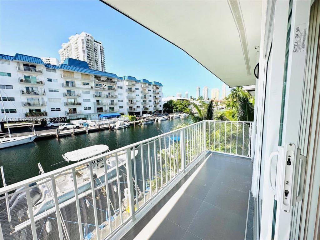 3751 NE 170th St # 4, North Miami Beach FL 33160 — 21