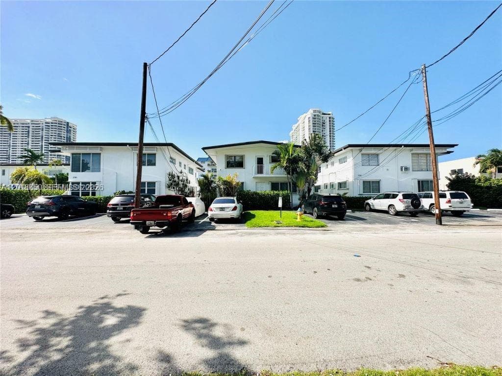 3751 NE 170th St # 2, North Miami Beach FL 33160 — 23