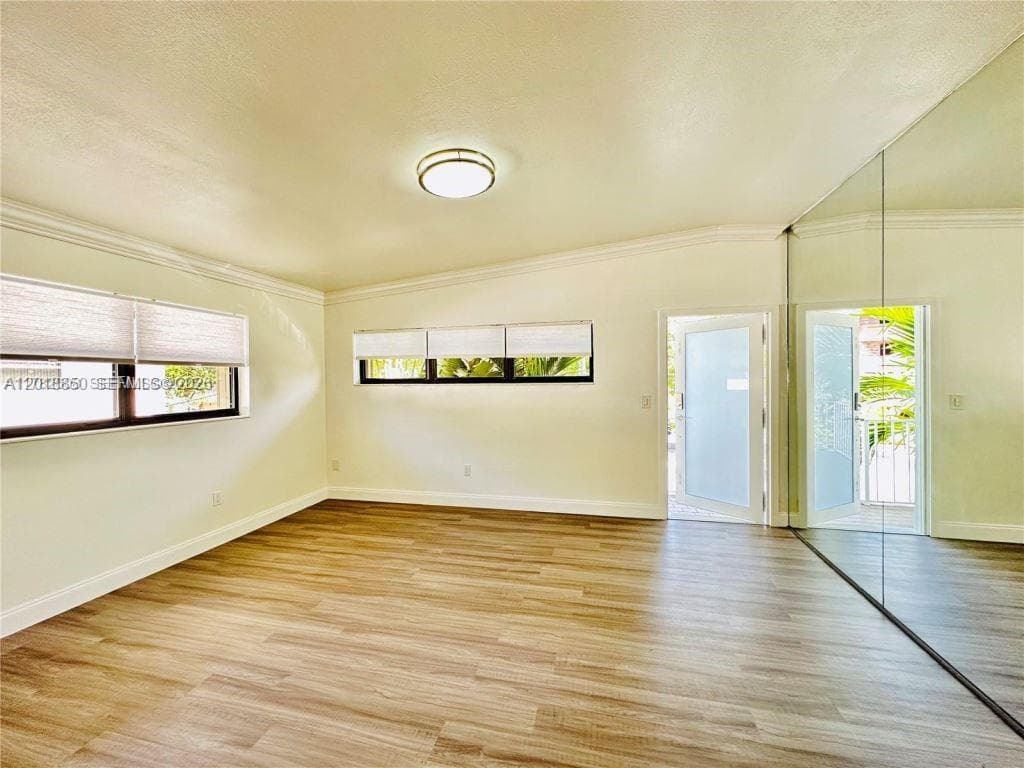 3751 NE 170th St # 2, North Miami Beach FL 33160 — 1