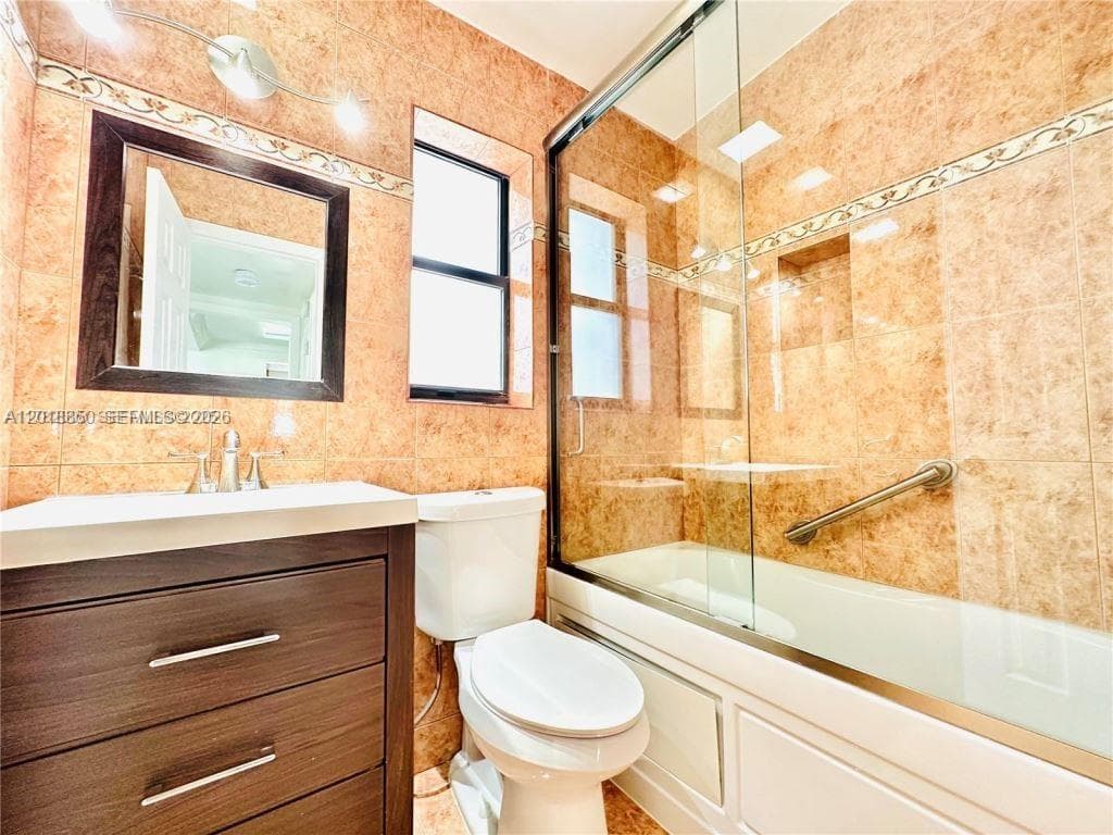3751 NE 170th St # 2, North Miami Beach FL 33160 — 14