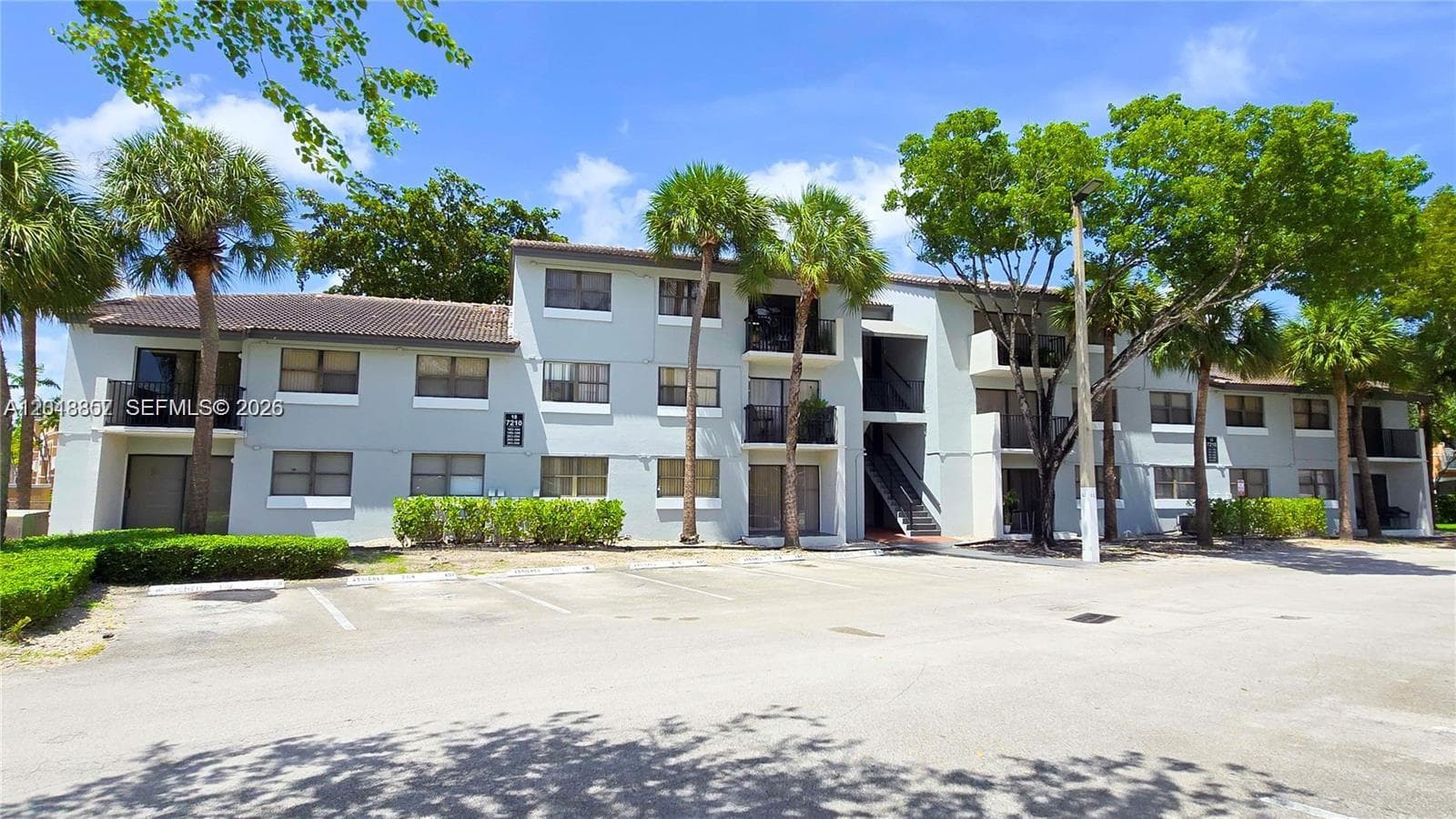 7115 NW 179th St # 106, Hialeah FL 33015 — 8