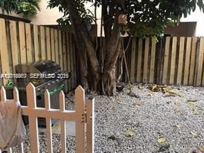 16614 NW 72nd Pl, Miami Lakes FL 33014 — 19