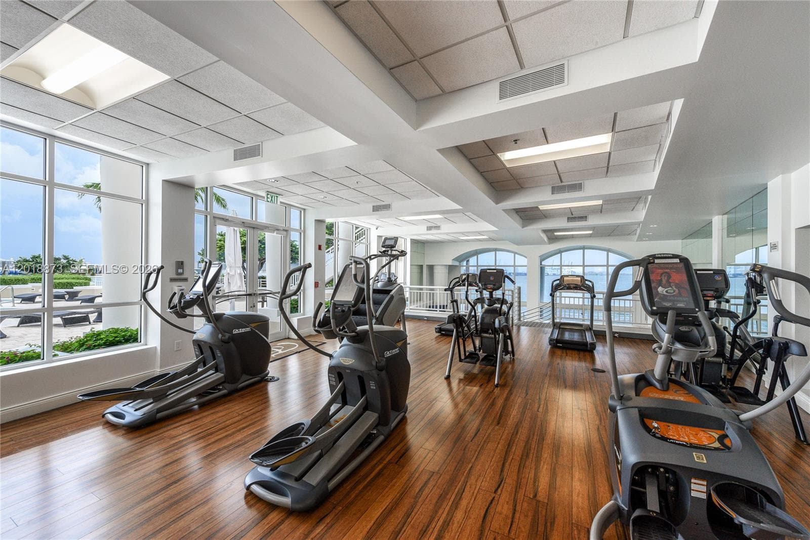 848 Brickell Key Dr # 2703, Miami FL 33131 — 24