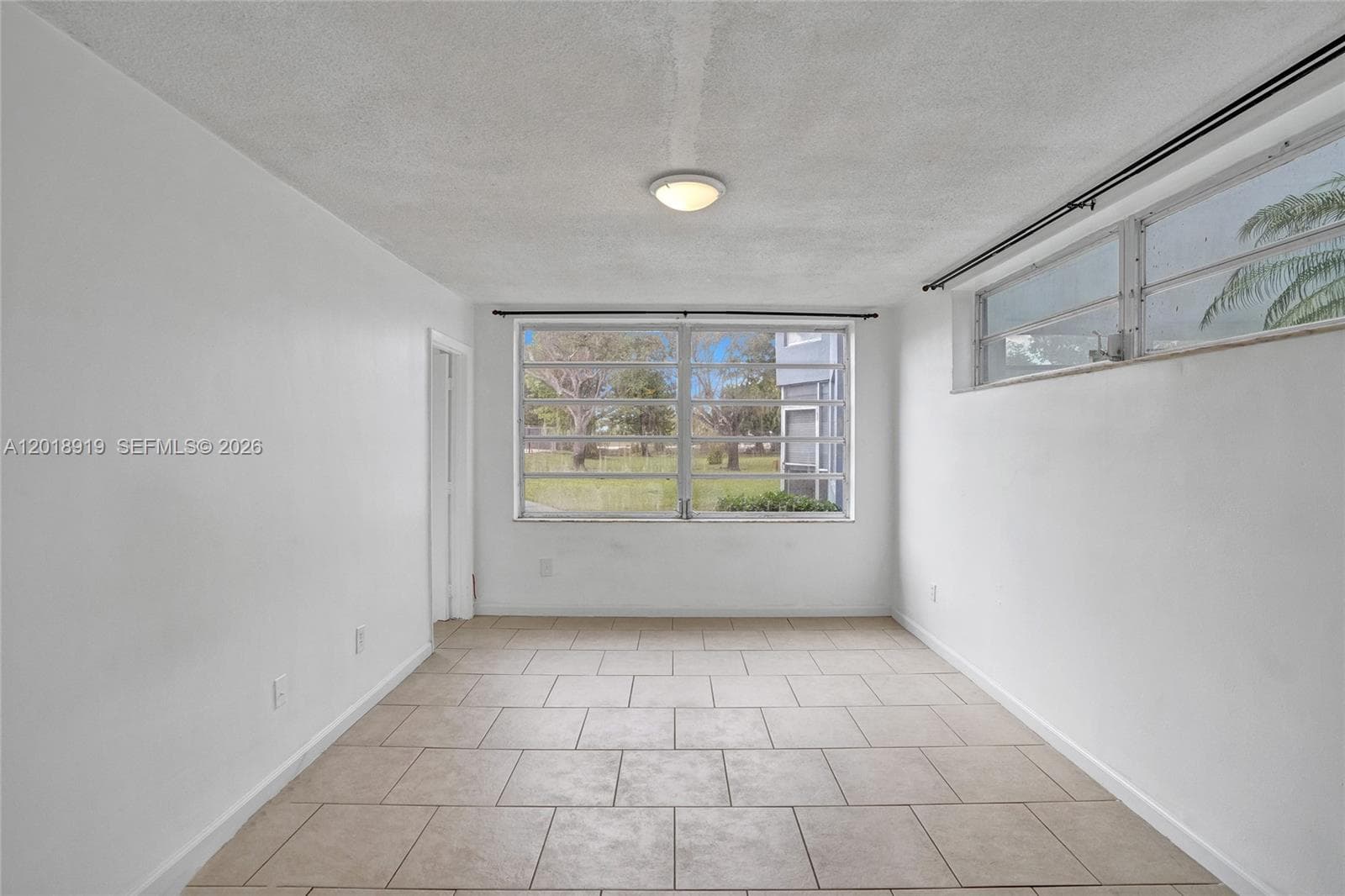 1601 NE 191 ST # B112, Miami FL 33179 — 22