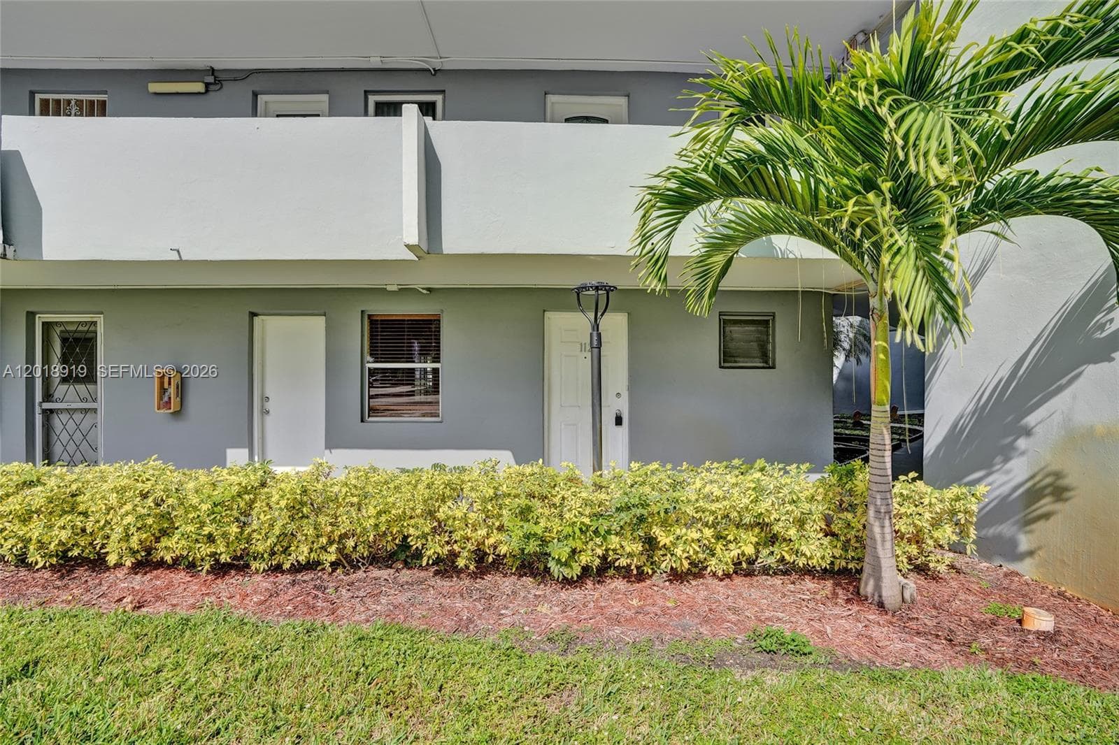1601 NE 191 ST # B112, Miami FL 33179 — 1