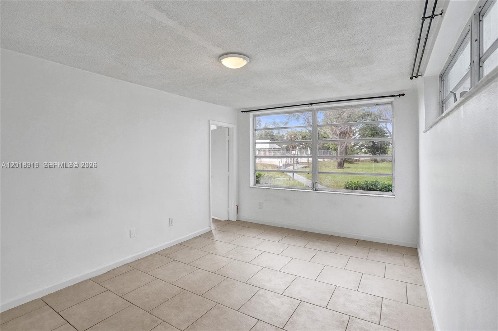 1601 NE 191 ST # B112, Miami FL 33179 — 20
