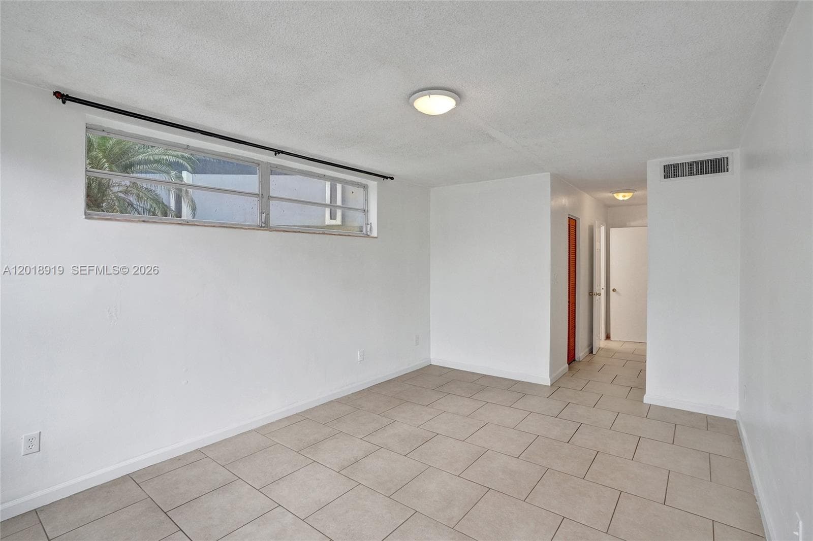 1601 NE 191 ST # B112, Miami FL 33179 — 18
