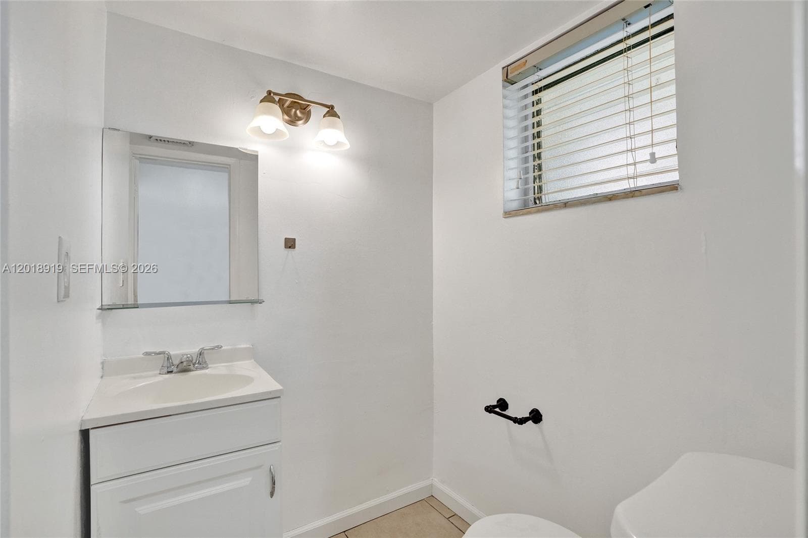 1601 NE 191 ST # B112, Miami FL 33179 — 8