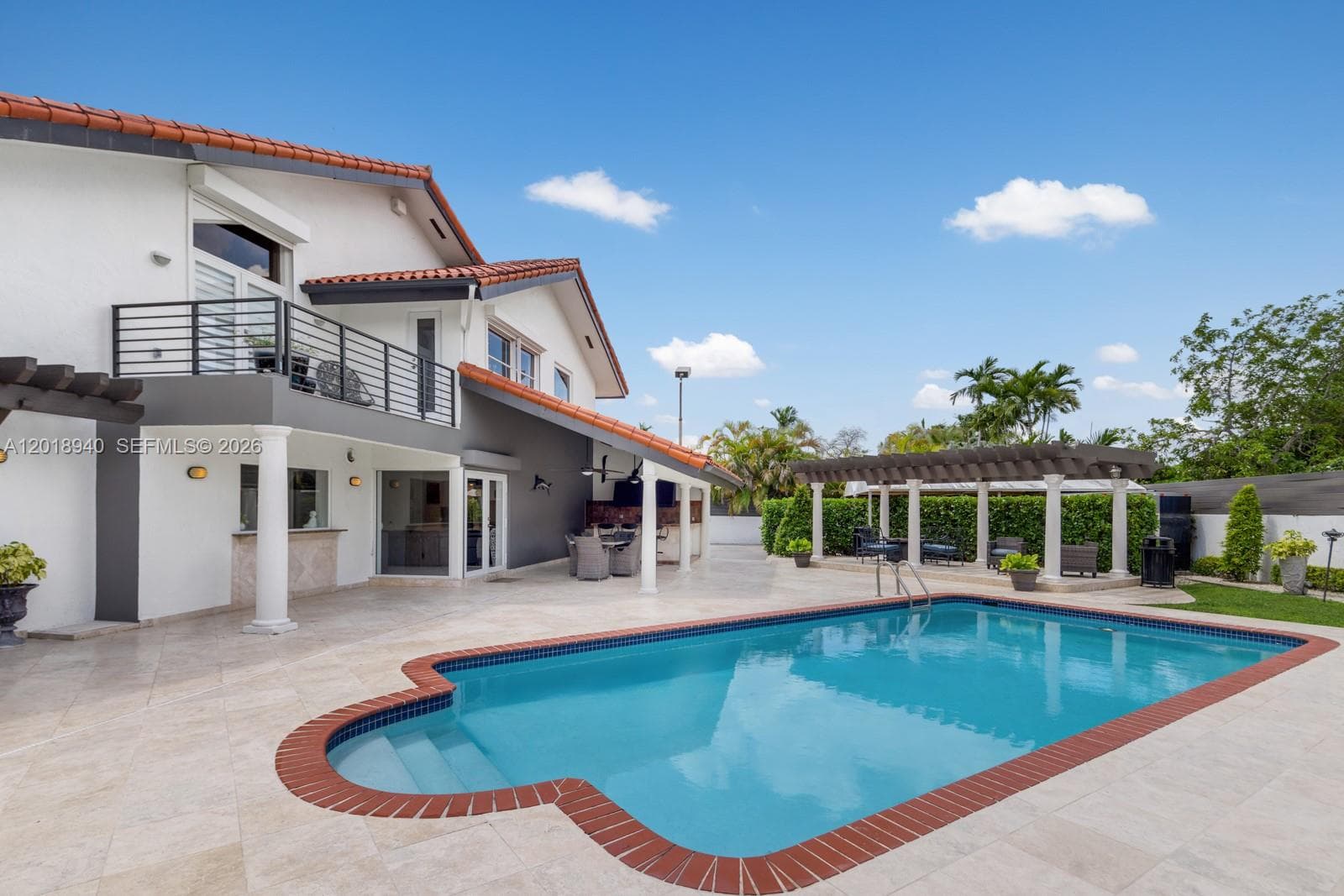 3080 SW 111th Ave, Miami FL 33165 — 32