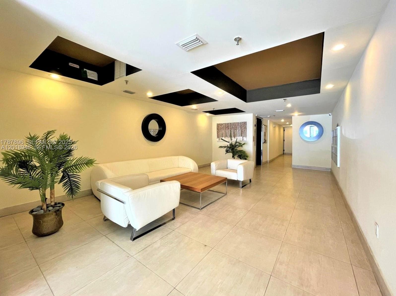 2924 Collins Ave # 404, Miami Beach FL 33140 — 13