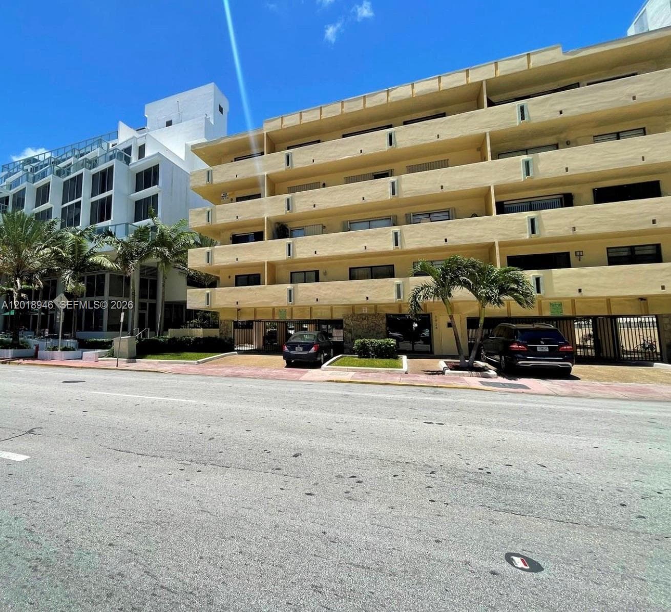 2924 Collins Ave # 404, Miami Beach FL 33140 — 12